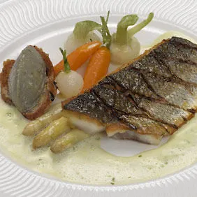 מלון Grand De - Teritoria 3*