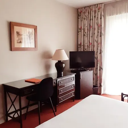 Grand De - Teritoria Hotel 3*