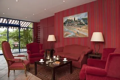 Hotel Grand De 3*