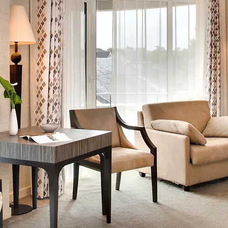 מלון Grand De - Teritoria 3*