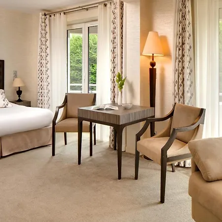 Hotel Grand De Solesmes (Sarthe)