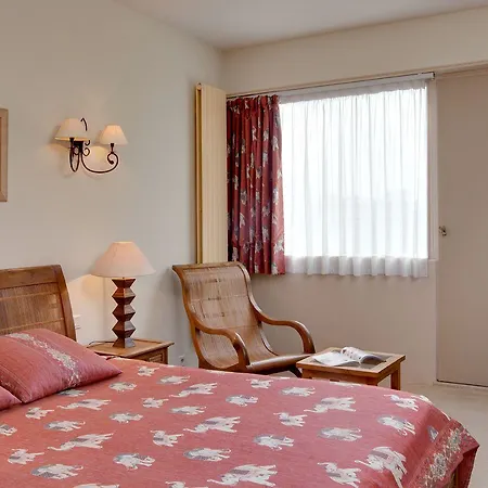 Grand De - Teritoria 3* Solesmes (Sarthe)