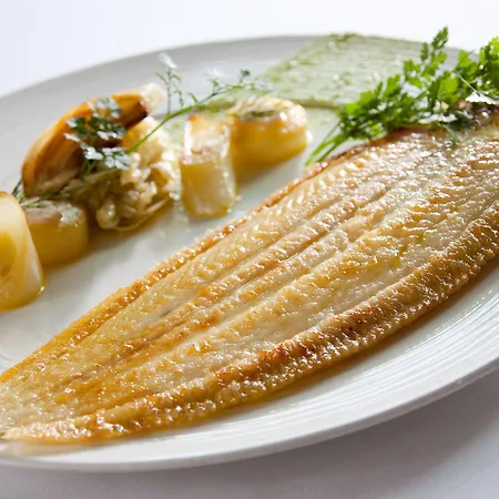 Grand De - Teritoria 3* Solesmes (Sarthe)