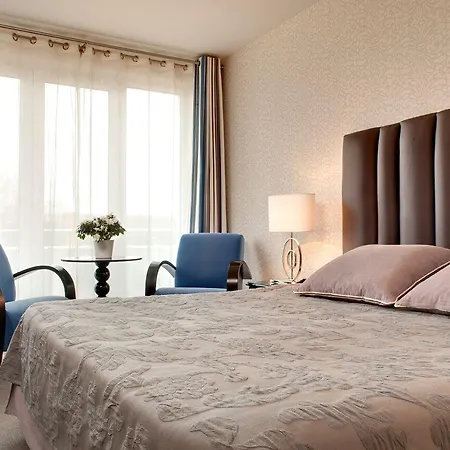 Hotel Grand De - Teritoria Solesmes (Sarthe)