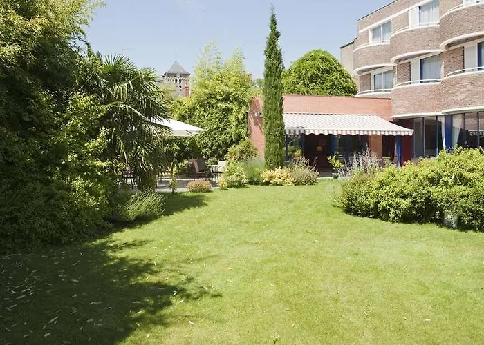 Grand De - Teritoria 3* Solesmes (Sarthe)